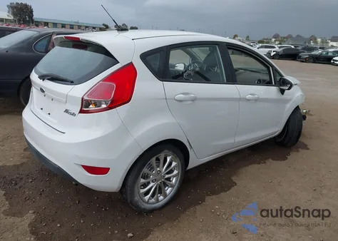2014 Ford Fiesta Se из США, поврежденный, VIN 3FADP4EJ9EM174553